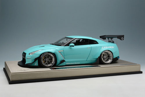 メイクアップ イデア 1/18 ロケットバニーR35 カスタム品