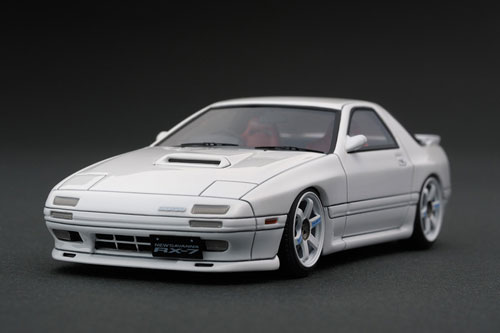 イグニッションモデル1/43 マツダサバンナRX7 FC3S ホワイトTE37