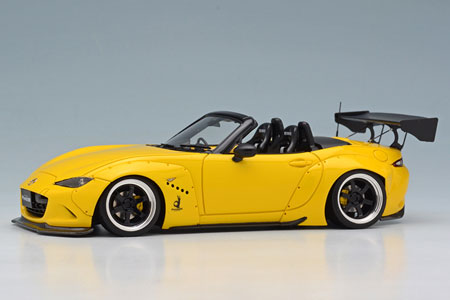 1/43 PANDEM ROADSTER (ND) イエロー / 6 spork Wheel (ブラック/ポリッシュリム)