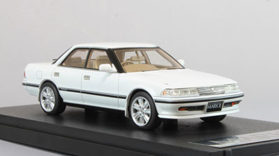 魅力の 1/43 トヨタ マークII ハードトップ GT ツインターボ スーパー ミニカー