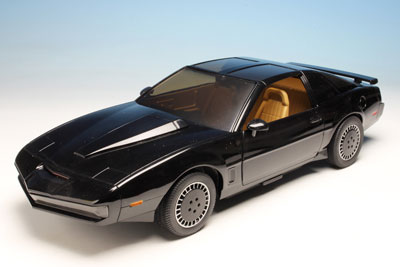 ダイヤモンドセレクト ナイトライダー 1/15スケール 新品未開封 ダイアモンドセレクト ナイトライダー K.I.T.T ナイト2000 SPM