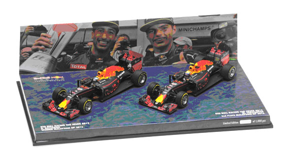 1/43 レッドブルレーシング タグホイヤー RB12 D.リカルド + M