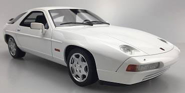 Porsche 928 ホワイト 1/18 ポルシェ AUTOart Porsche 928 model, 1:18 scale