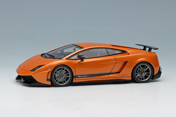 AUTOart 1/18 ランボルギーニ ガヤルド LP570-4 スーパーレジェーラ