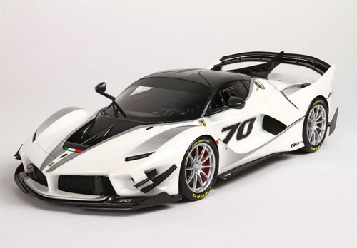 1/18 フェラーリ FXXK EVO ファイナル ワールドチャンピオン