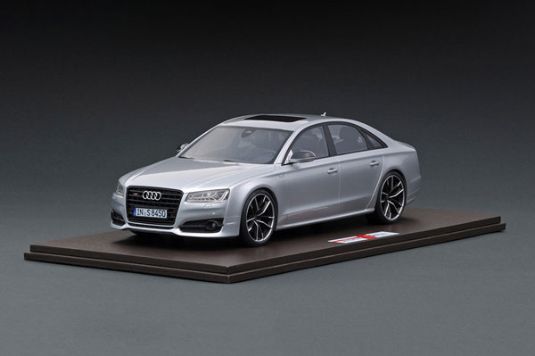 1/18 Audi S8 Plus 2017 Floret Silver Matt