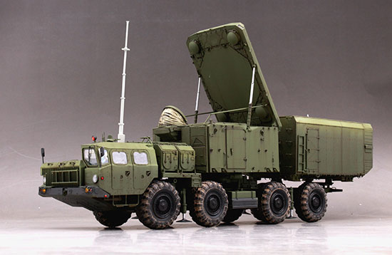 1/35 ロシア連邦軍 追跡レーダーシステム “フラップリッド” プラモデル 