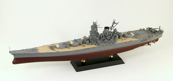 1/700 WPシリーズ 日本海軍 戦艦 大和 最終時 塗装済みプラモデル[ピットロード]《在庫切れ》