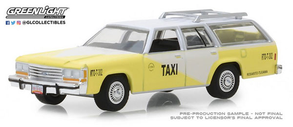 1/64 1988 Ford LTD Crown Victoria Wagon - Rosarito Beach， Baja California， Mexico Taxi[グリーンライト]《在庫切れ》