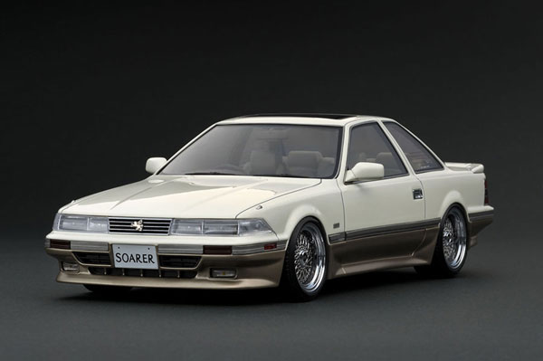 イグニッションモデル 1/18 トヨタ ソアラ ホワイトゴールド3.0 GT 