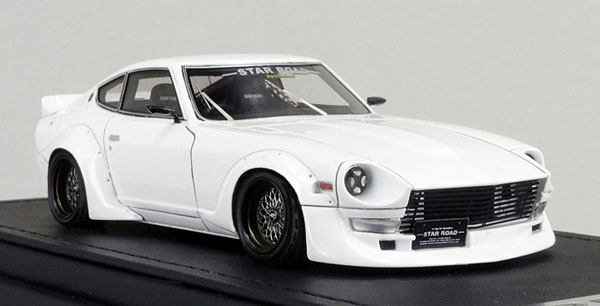 イグニッションモデル STAR ROAD Z 1/43 イグニッションモデル STAR ROAD Z 1/43