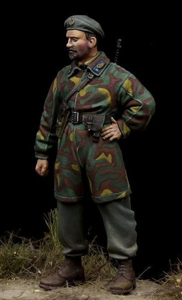 1/35 WW.II イタリア軍 将校 第184落下傘 師団 「ネンボ」[ザ・ボディ