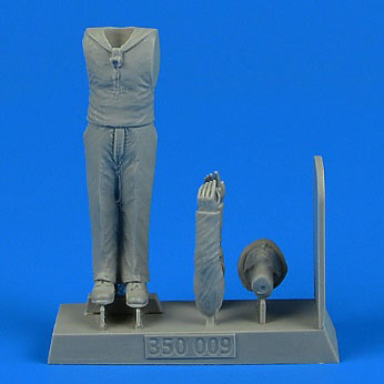 1/35 WW.II ドイツ海軍兵8 (特殊潜航艇、魚雷艇用)[エアロボーナス]《在庫切れ》