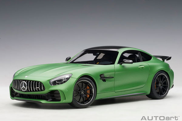 1/18 メルセデス・AMG GT R (マット・グリーン)