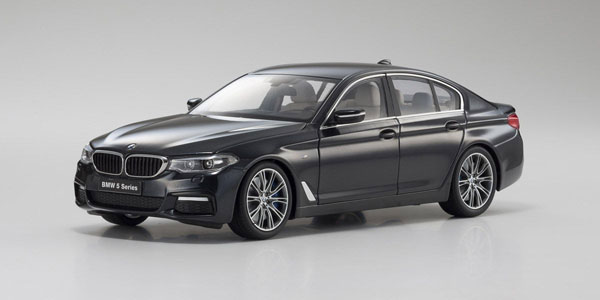 KYOSHOオリジナル 1/18 BMW 5シリーズ (G30) ブラックサファイア[京商