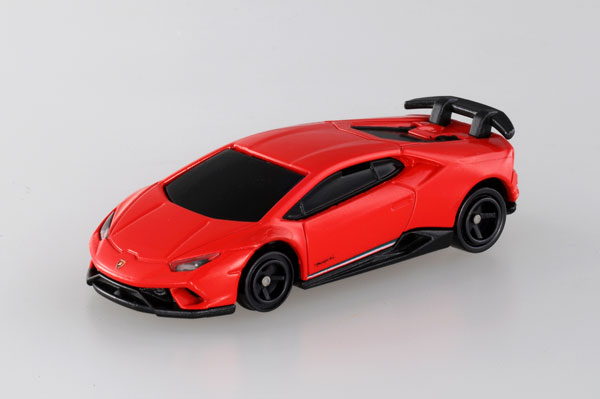 tomica huracan performante