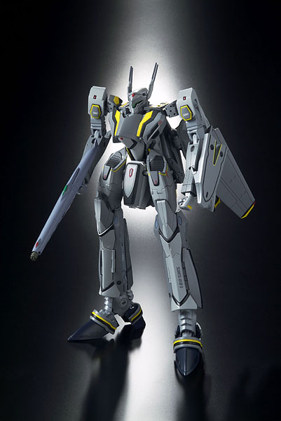 【中古】(本体A/箱B)ＤＸ超合金 マクロスＦ VF-25S メサイア （オズマ機）[バンダイ]《発売済・在庫品》