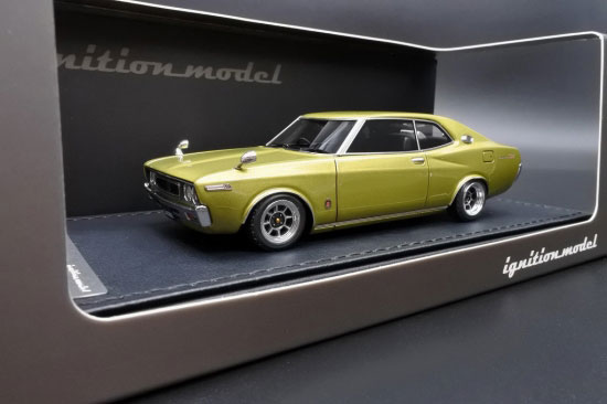 イグニッションモデル 1/43 ローレル 2000SGX C130 ホワイト 1/43