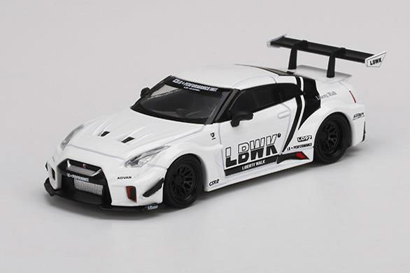 1/64 LB-Silhouette WORKS GT Nissan 35GT-RR バージョン2 LBWK