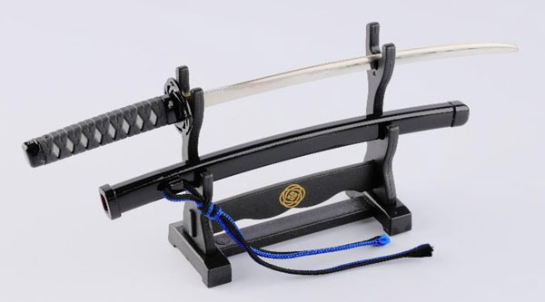 刀剣乱舞-ONLINE-ペーパーナイフ 大和守安定モデル(掛台付き 刀剣乱舞-ONLINE-ペーパーナイフ 大和守安定モデル(掛台付き