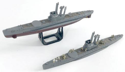 1/700 日本海軍 小型輸送潜水艦 波 104 w/水兵フィギュア 300体