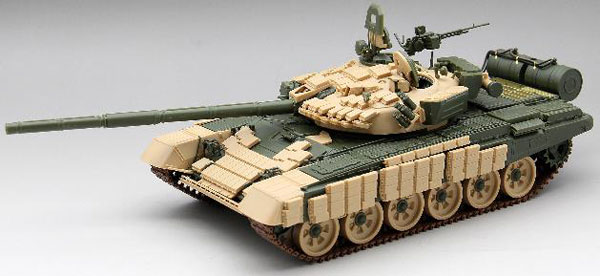 アミュージングホビー 1/35 T-72AV フルインテリア 未組立品-