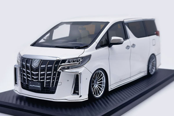 1/18 Toyota Alphard (H30W) Executive Lounge S Pearl White
