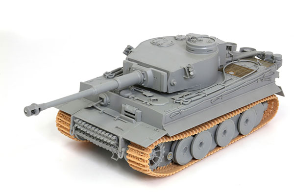 1/35ドイツ軍ティーガーⅠ''131''完成品 1/35 WW.II ドイツ軍 ティーガーI “131”号車 第504重戦車大隊