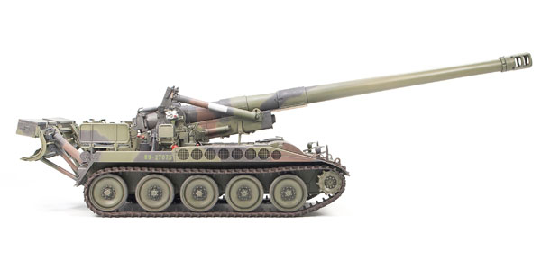 1/35 中華民国陸軍 M110A2 自走榴弾砲 プラモデル[AFVクラブ]《発売済
