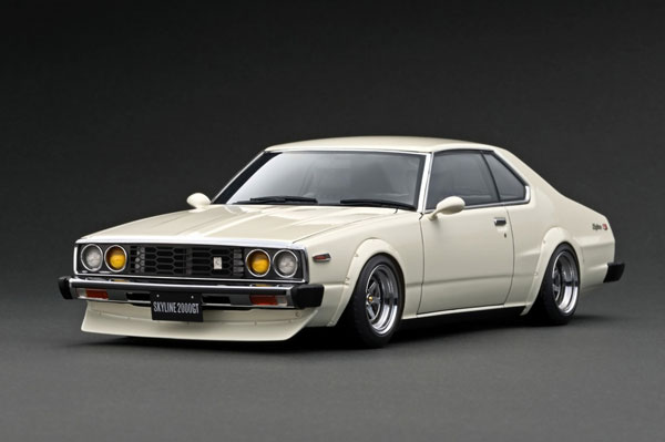 1/18 Nissan Skyline 2000 GT-ES (C210) White[イグニッションモデル