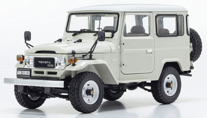 KYOSHOオリジナル 1/18 トヨタ ランドクルーザー 40 バン (BJ42V