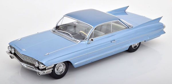 1/18 キャデラック シリーズ 62 クーペ DeVille 1961 ライトブルー