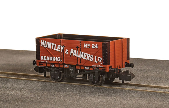 PENR-7010P Nゲージ イギリス 2軸オープン貨車 7枚側板 “ハントレー＆パーマーズ” 完成品[PECO]