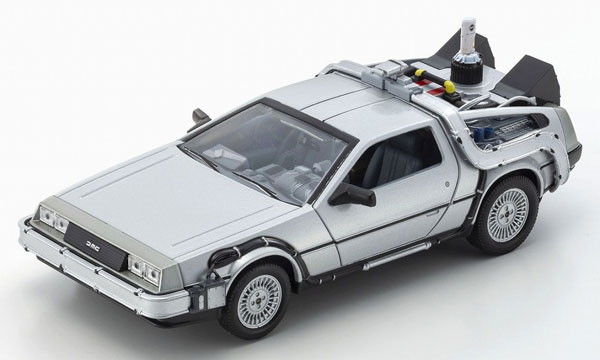 1/24 デロリアン DMC-12 (BACK TO THE FUTURE II)（再販）[WELLY