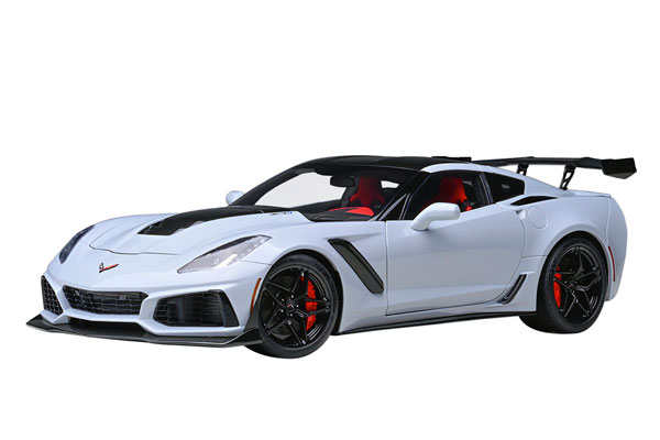 1/18 シボレー コルベット (C7) ZR1 (グレー・メタリック