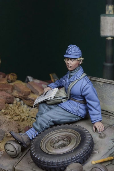 1/35 WWII ドイツ 空軍女子補助員 194345amiami.jpあみあみオンライン本店