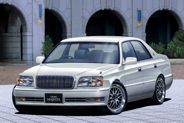 アオシマ1/24 クラウンマジェスタ アオシマ1/24 クラウンマジェスタ