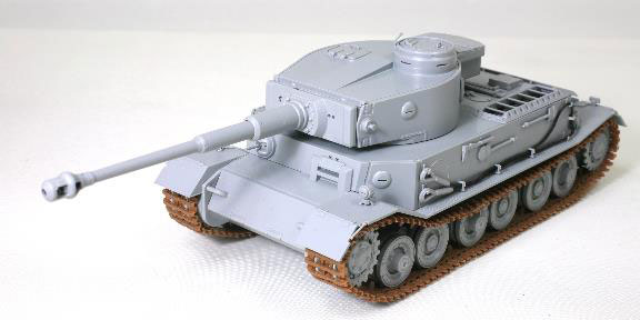 1/35 ドイツ重戦車 ティーガー(P) 試作車 フルインテリア プラモデル