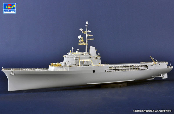 1/350 フランス海軍 ヘリコプター航空母艦 ジャンヌ・ダルク 2008 プラモデル[トランペッターモデル]