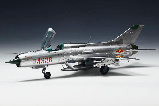 1/48 MiG-21PF フィッシュベッドD(プレミアムエディションキット) プラモデル[ウルフパック]