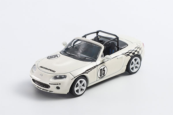 1/64 マツダ MX5 レーシングバージョン - (RHD) - ホワイト[ダイキャストチーム]