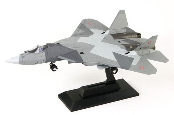 【正規品】 ロシア空軍 SNPシリーズ 1/144 戦闘機 プラモデル（再販 Su-57 その他