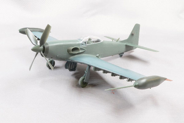 Amazon | エデュアルド 1/48 ボーイング B-17G フライング