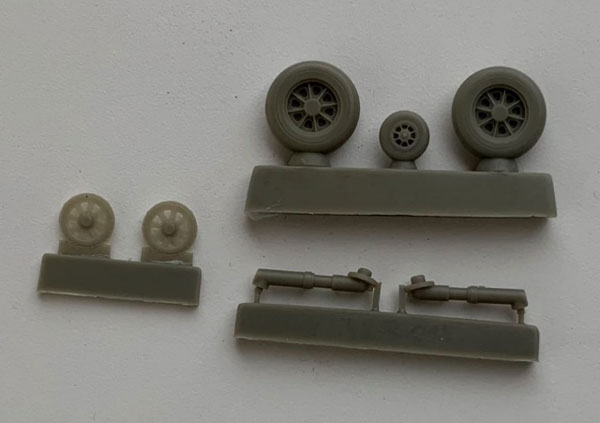 1/48 サーブ J29 トゥンナン ホイール ＆ 主脚(パイロットレプリカ用)[Pilot Replica]
