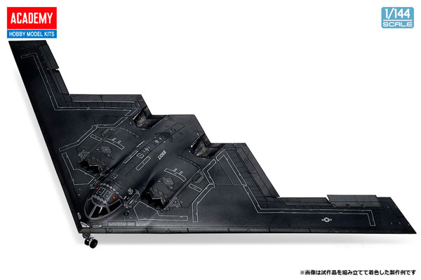 1/144 B-2A スピリット 戦略爆撃機 プラモデル[アカデミー]《０８月予約》