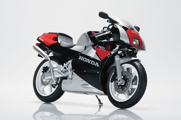 最終値下げ‼️1/12　89年ホンダNSR250R Amazon.co.jp: スカイネット 1/12 完成品バイク ホンダ NSR250R