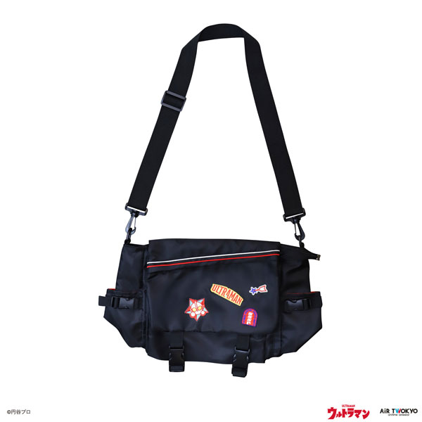 「ウルトラマンシリーズ」 第1弾 ショルダーバッグ ブラック[AIR TWOKYO]《発売済・在庫品》