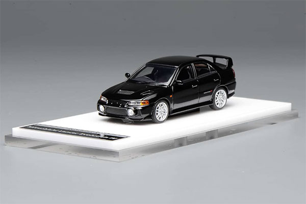 1/64 三菱 Lancer Evolution IV Pyrenees Black Pearl[MOTORHELIX]