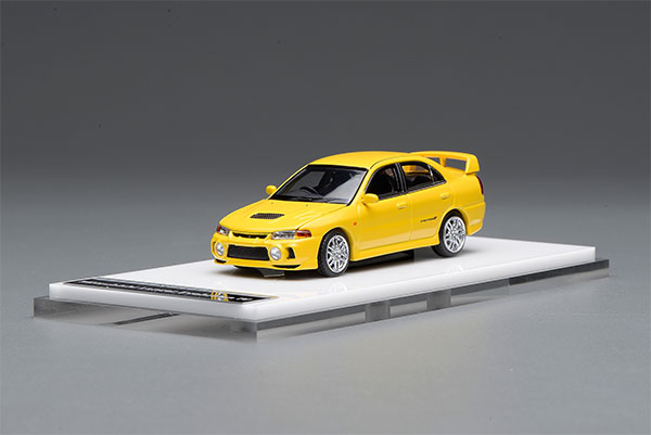 1/64 三菱 Lancer Evolution IV Dandelion Yellow[MOTORHELIX]