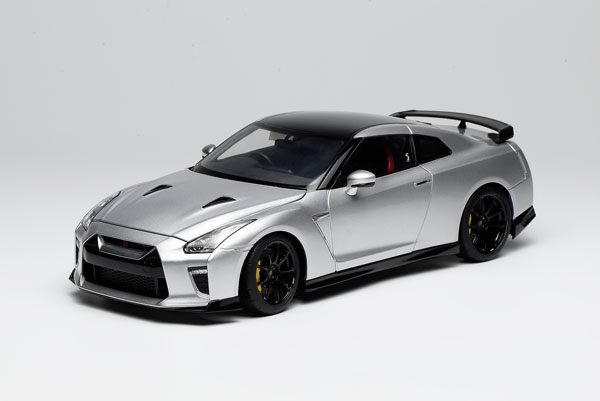 1/18 NISSAN GT-R (R35) Track Edition Engineered By NISMO T-Spec 2022 Ultimate Metal Silver[MOTORHELIX]